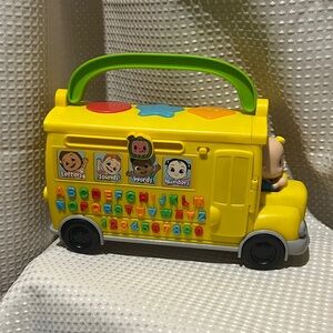 CoComelon Musical Learning Bus